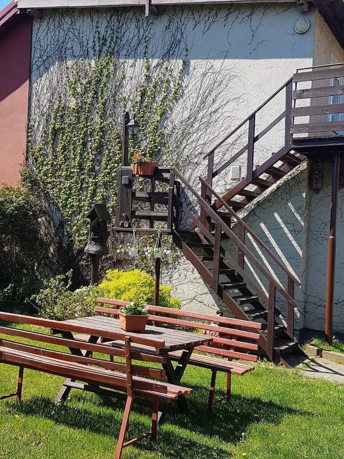 Pokoje Goscinne Irena Mieroszyno Exterior photo
